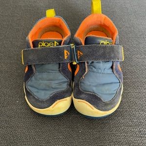 plae toddler shoes